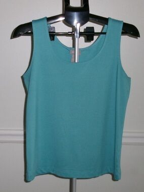 🩵 NWOT Chico’s Aqua Scoop Neck Stretch Tank Top Size 1 (Medium)